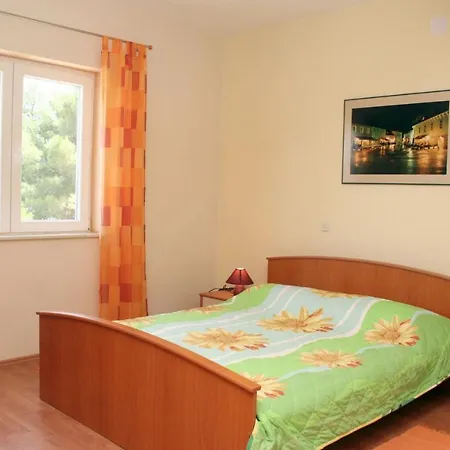 4608b Lägenhet *